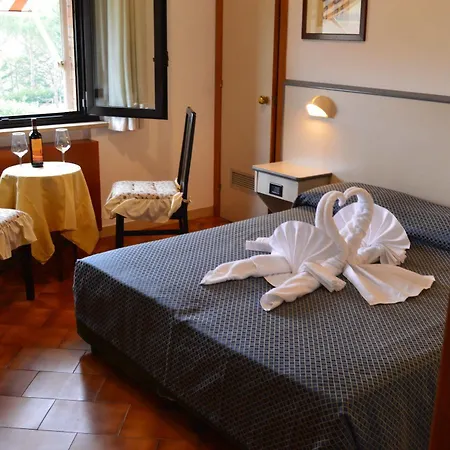Szálloda Ai Tufi Siena